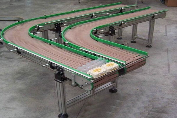 Chain board conveyor